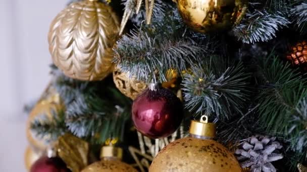 Árbol de navidad bombilla fondo cámara lenta navidad — Vídeos de Stock