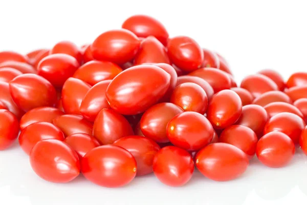 Tomates rojos de cereza . —  Fotos de Stock
