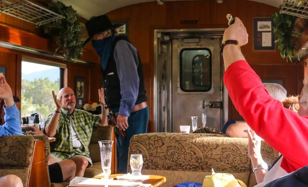  kovboy soygun eylem trende.