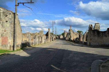 Oradour-Sur-Glane, İkinci Dünya Savaşı Fransa kasaba yok