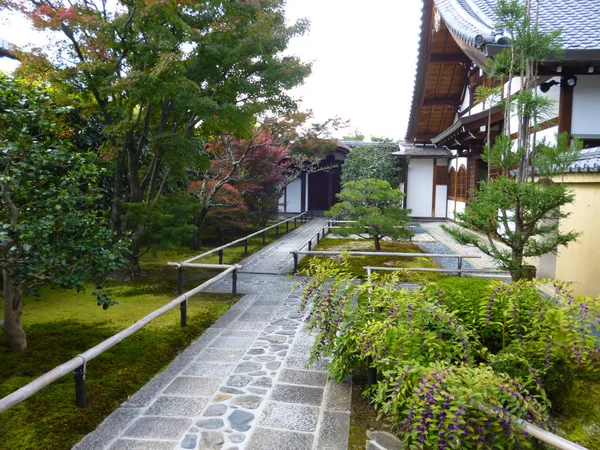 Kyoto City (Japonya karmaşık Budist Daitokuji ana girişi)