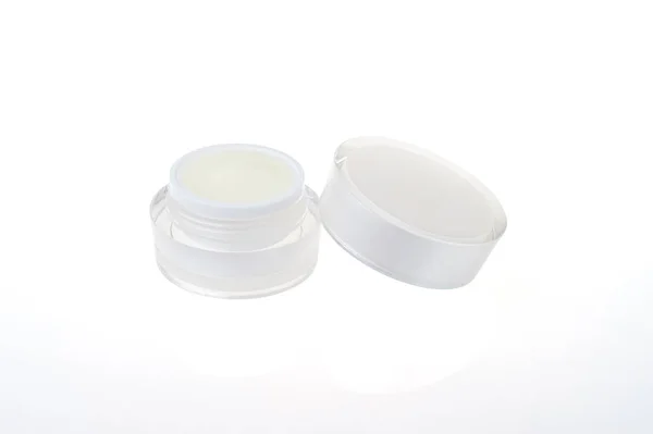 Tarro cosmético blanco —  Fotos de Stock