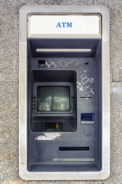 Terk edilmiş otomatik vezne makinesi
