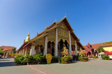 Bir şapel Wat Phra ki Hariphunchai - 12. yüzyıl Tapınağı: Lamphun, Thailand