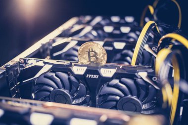 Büyük hayranları ile makine. Bitcoin araştırma grubu