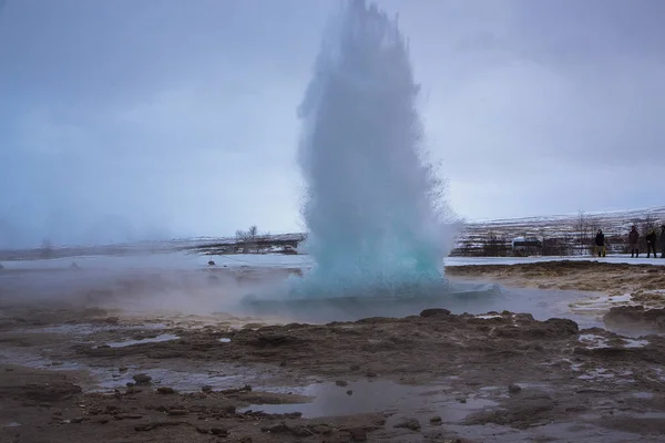 Eruption Geysir Stokkur Emplacement Incroyable Dans Cercle Près Reykjavik — Photo