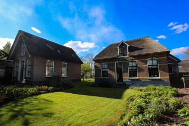 güzel ülke görünümünde giethoorn, Hollanda.