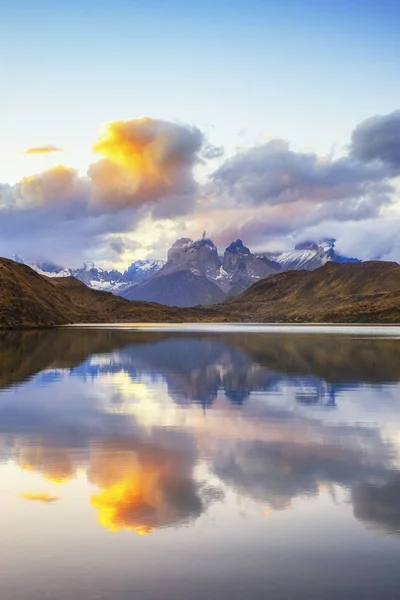 Torres Del Paine Nationalpark Patagonien Chile Turkossjön Pehoe Och Majestätiska — Stockfoto