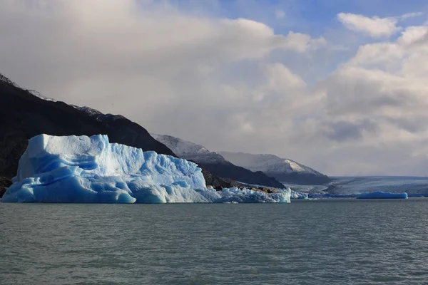 Sightseeing Ros Hielo Cruise Ship Boat Glaciers Upsala Spegazzini Patagonia — ストック写真