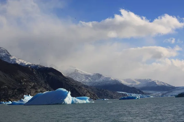 Prohlídka Ros Hielo Plavební Loď Poblíž Ledovců Upsala Spegazzini Patagonii — Stock fotografie