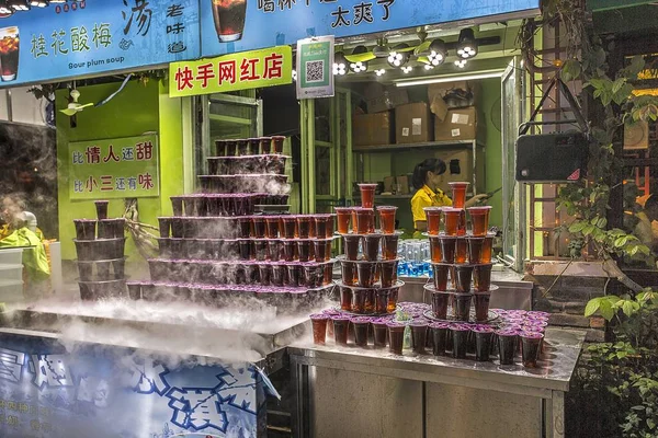 Yangshuo China Julio 2018 Calle Comercial Ciudad Yangshuo Verano Ciudad — Foto de Stock