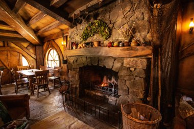 Hobbiton, Matamata, Yeni Zelanda 'daki Hobbit tavernası.