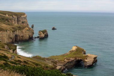 Yeni Zelanda 'daki Tünel Plajı