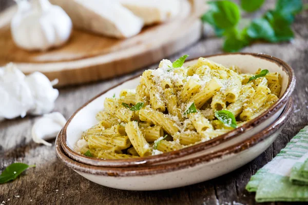 Pasta met pesto — Stockfoto