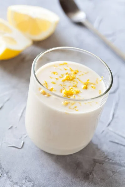 Glass Of Homemade Lemon Panna Cotta — Stock Photo, Image