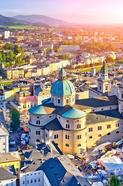 Veduta aerea della storica città di Salisburgo al tramonto, Salisburgo — Foto Stock