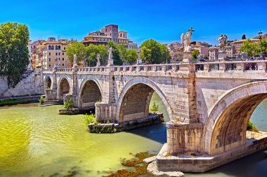 Roma melekler kale Köprüsü. Vatikan yakınlarında Tiber Nehri'nin. Roma, İtalya