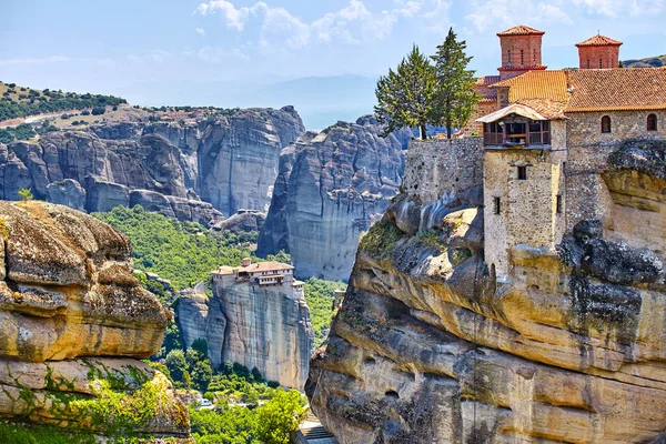 Varlaam klasztor Świetne na wysokiej skale w Meteora, Thessaly — Zdjęcie stockowe