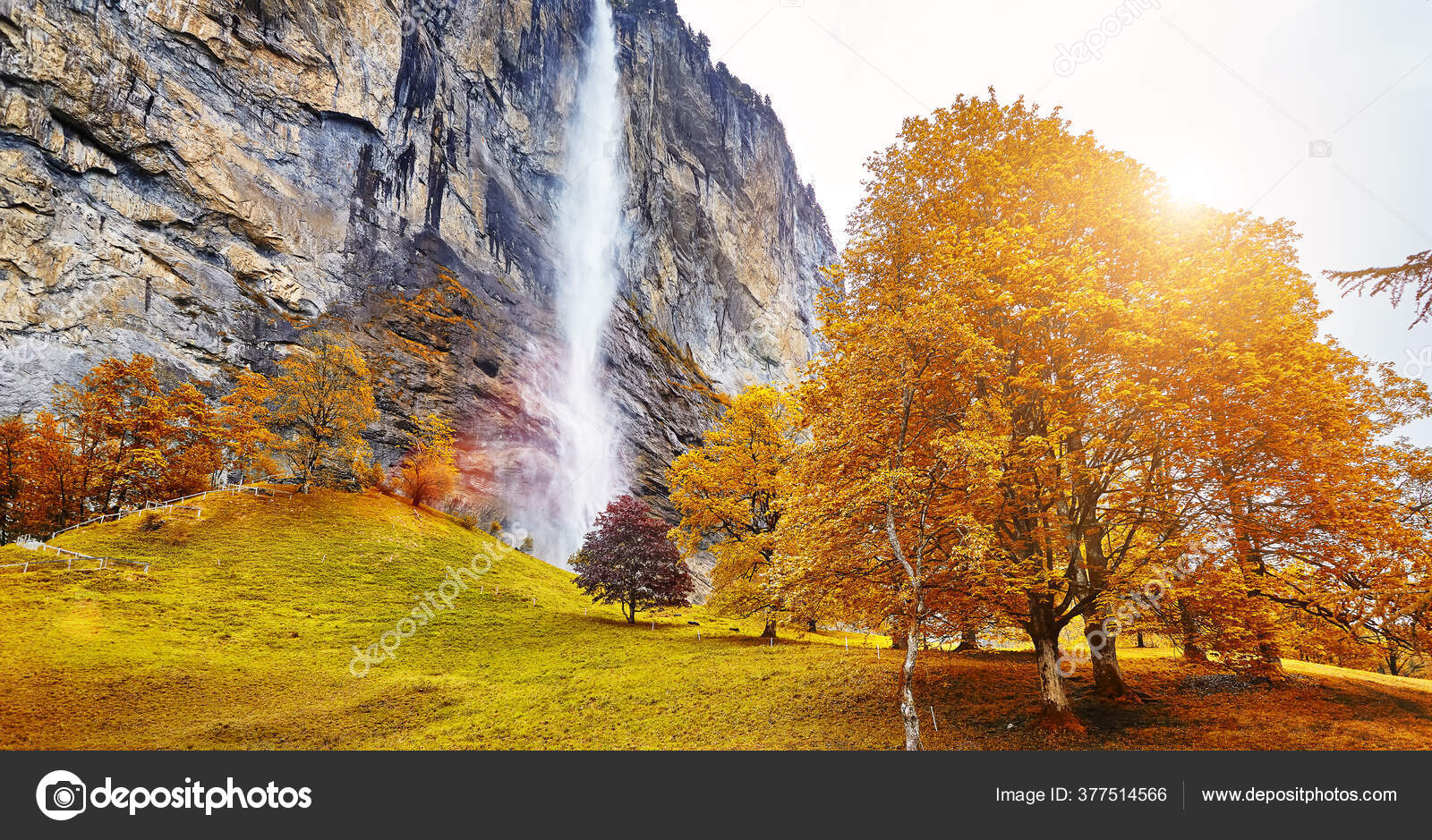 Lauterbrunnen Vadisi Lauterbrunnen Köyü Şelaleler Sviçre ...