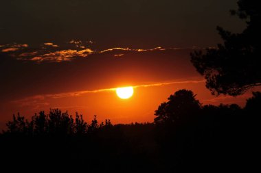 Güneş de köyün Litvanya süresini ayarlama