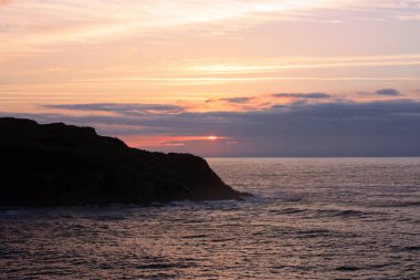 İspanya'da gün batımı zamanında blöf
