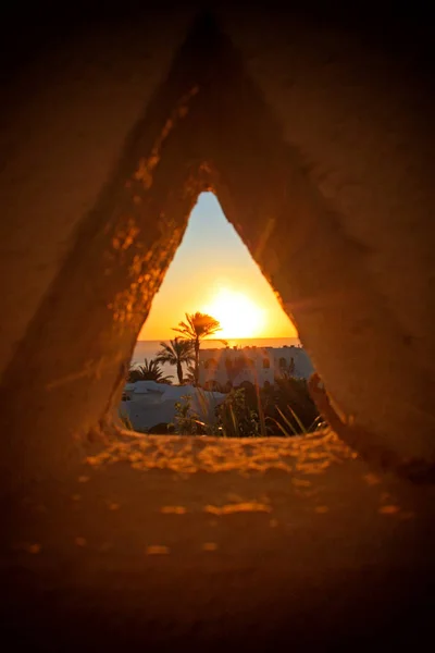 Видом Захід Сонця Через Трикутний Отвір Шарм Ель Шейх Єгипет — стокове фото