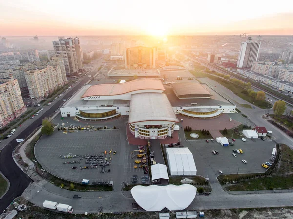 Kiev merkezinde Uluslararası Fuarı