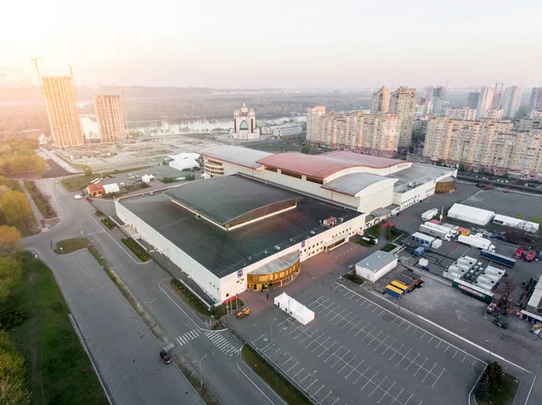 Centro Internacional de Exposiciones en Kiev - foto de stock