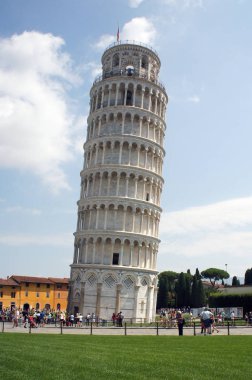 Pisa (Torre pendente di Pisa) - ünlü leaning tower campanille katedral Meydanı mucizeler (Piazza dei Miracoli) Pisa, İtalya için Meryem varsayım