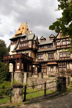 Castelul Pele (Peles Kalesi) - Kral Carol'ın Kraliyet Konağı ı Romanya Karpat Dağları