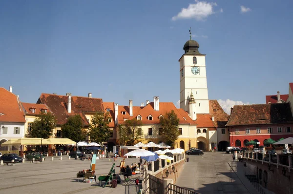 Ortaçağ kentinde Ana Şehir Meydanı Sibiu, Transylvania Romania — Stok fotoğraf