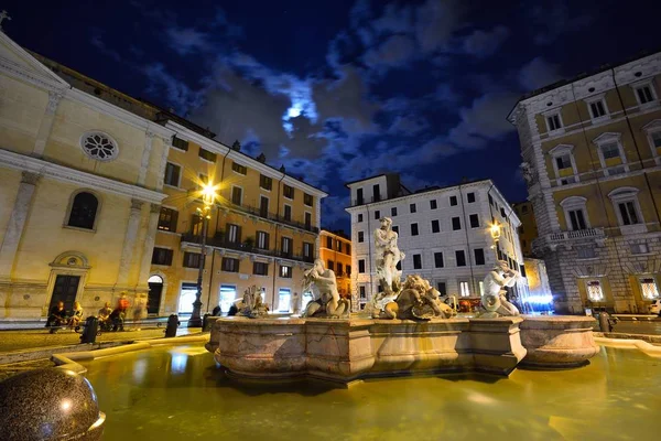 Fontána Moor v Piazza Navona . — Stock fotografie