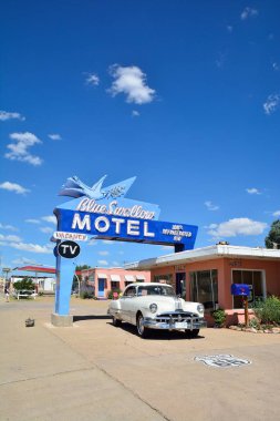 Mavi Swallow Motel tarihi rota 66.