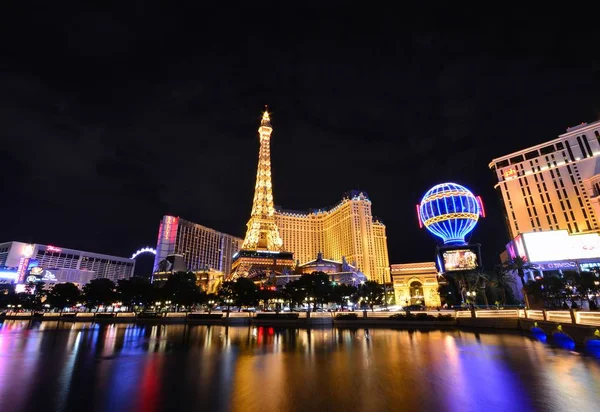 Hotele w Las Vegas i Paris Resort Casino. — Zdjęcie stockowe