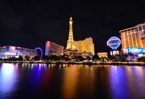 Hotele w Las Vegas i Paris Resort Casino. — Zdjęcie stockowe