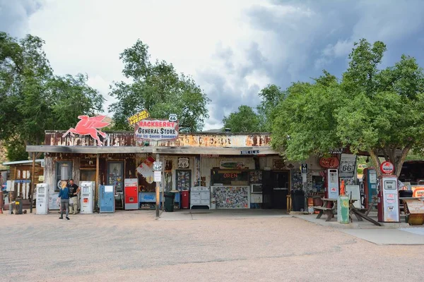 Sklep w Hackberry na route 66. — Zdjęcie stockowe