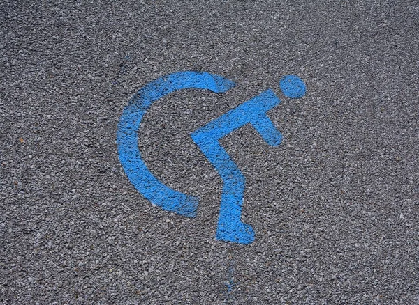 Disabled parking sign painted on asphalt. — Stock Photo, Image