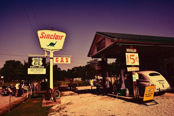 Gasolinera Gay Parita Sinclair en la Ruta 66 . — Foto de Stock