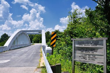  Gökkuşağı eğri köprü Kansas.