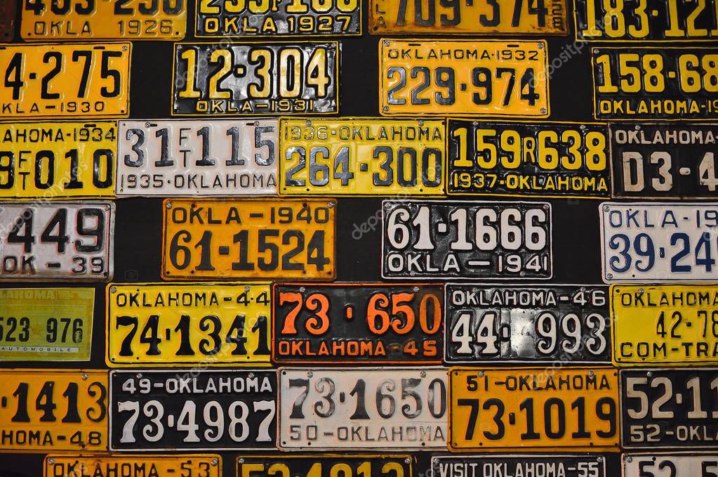 Varie vecchie targhe americane . — Foto Editoriale Stock © StockPhotoAstur  #178330430
