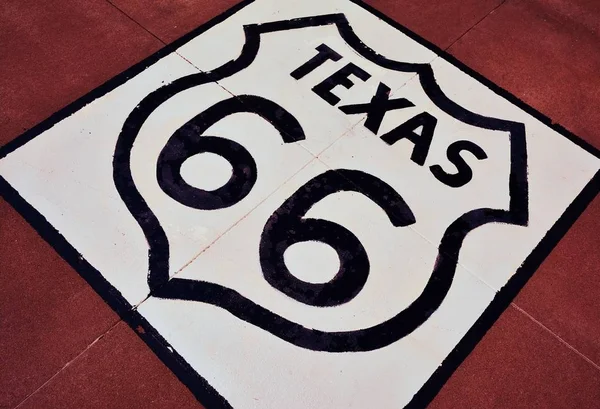 Route 66 znamení v Texasu. — Stock fotografie