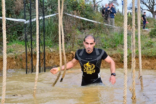 Corrida Farinato, corrida de obstáculos extremos em Gijon, Espanha . — Fotografia de Stock