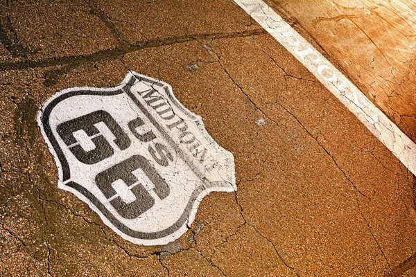 Středový bod v historické Route 66. — Stock fotografie