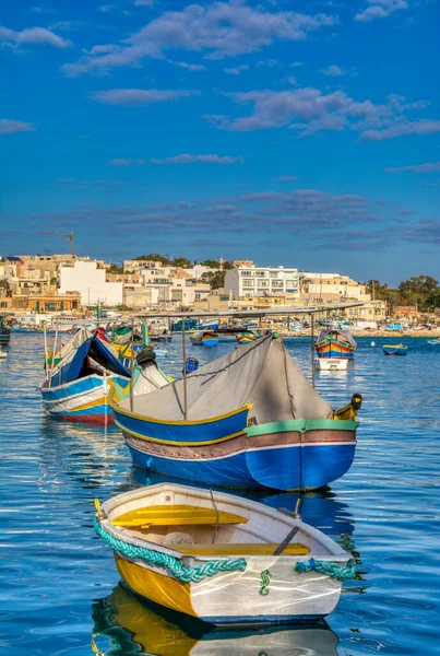 Marsaxlokk Malta Januari 2020 Prachtig Uitzicht Traditionele Kleurrijke Boten Luzzu — Stockfoto
