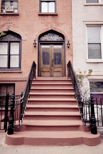 Brownstone Entrance with Gate — Stock Photo, Image