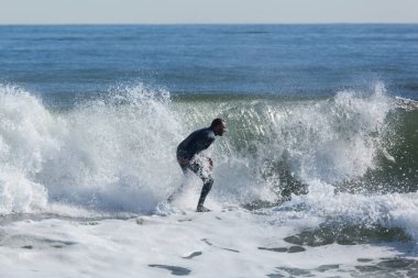 Asbury Park yerinde sörf