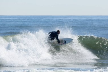Asbury Park yerinde sörf