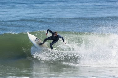 Asbury Park yerinde sörf