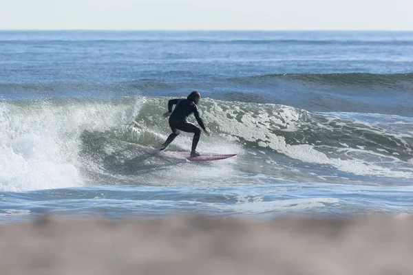 Surfer à Asbury Park — Photo