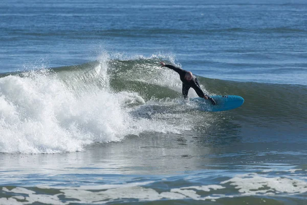 Surfer à Asbury Park — Photo